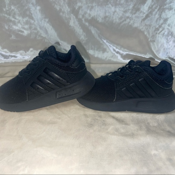 Toddler shoes size 6 and 7 very good conditions per free smoke free home - Picture 3 of 16